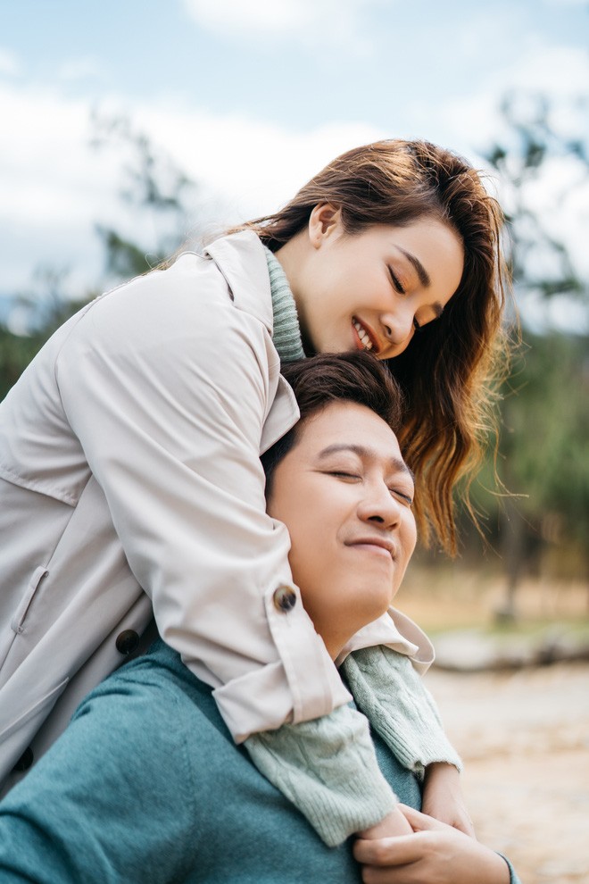 Những khoảnh khắc ngọt ngào, tình tứ của Trường Giang - Nhã Phương trong bộ ảnh ngày Valentine ảnh 3