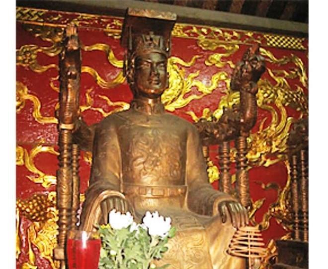 Ông là vị vua thứ mấy của triều Lý?