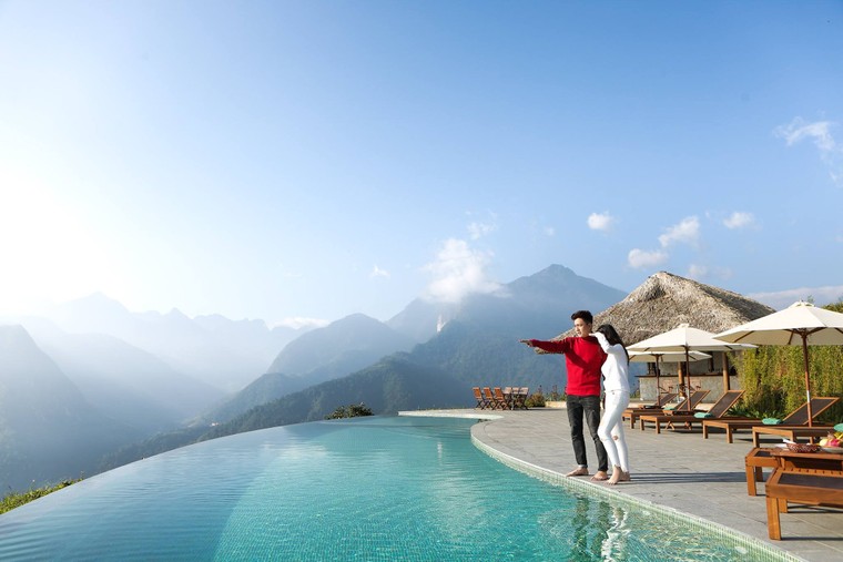 Ngất ngây với view đẹp quên lối về tại những bể bơi vô cực quyến rũ bậc nhất Việt Nam ảnh 1