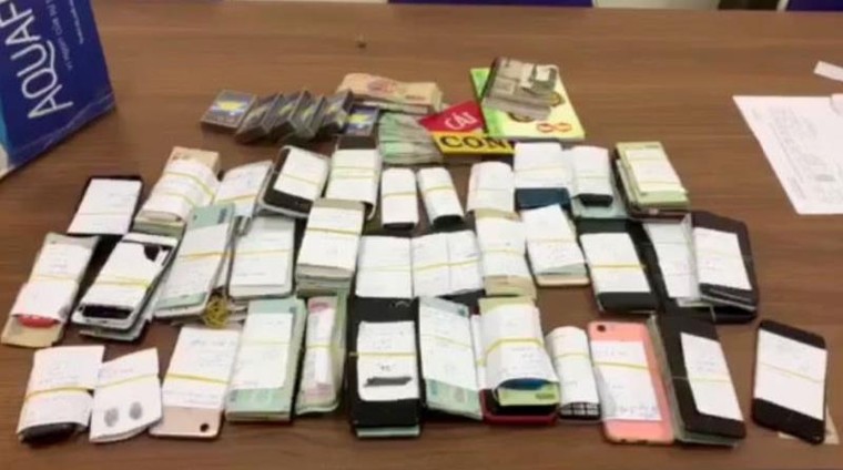 Triệt phá sòng bạc ở TP.HCM, thu giữ hơn 500 triệu đồng và 2 khẩu súng ảnh 2