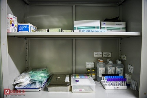 Cận cảnh phòng khám dã chiến chống dịch Covid-19 được dựng từ thùng container ảnh 5