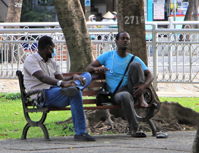 Nhiều tỉnh thành xử phạt người không đeo khẩu trang nơi công cộng ảnh 4