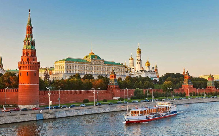 Biên giới của Nga không giáp với quốc gia nào sau đây?