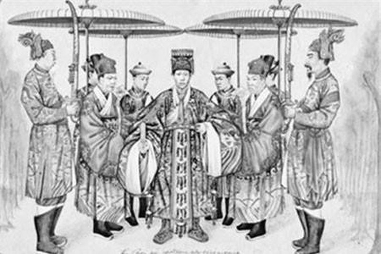 Sáu bà vợ sinh cho vua Lê Thần Tông 10 con, trong đó có bốn con trai. Bao nhiêu người trong số họ được lên làm vua?