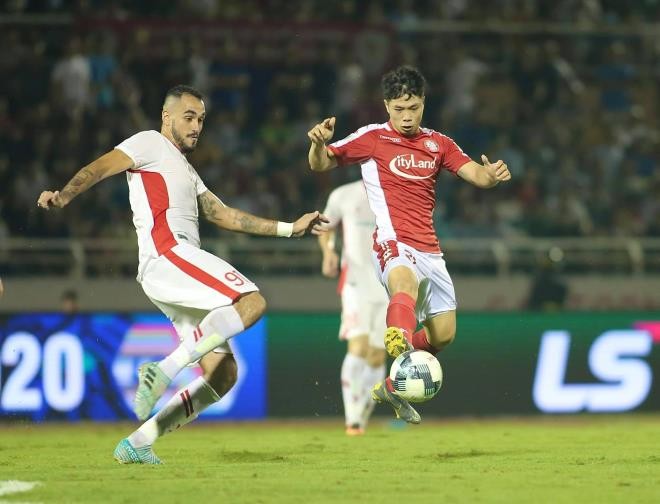 Công Phượng chói sáng, HLV Park Hang Seo phản ứng thế nào? ảnh 1