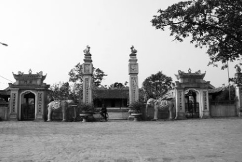 Vì sao lại có sự đổi tên này?