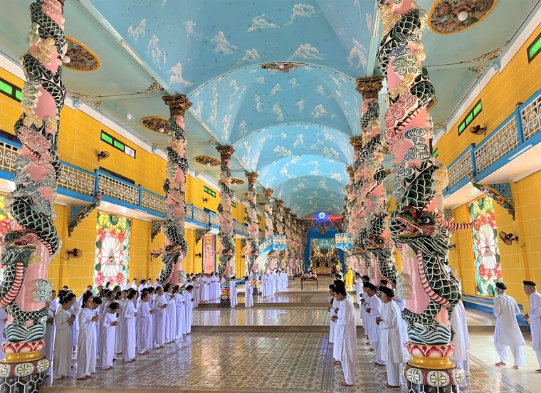 Khám phá địa điểm du lịch tâm linh nổi tiếng tại Tây Ninh ảnh 4