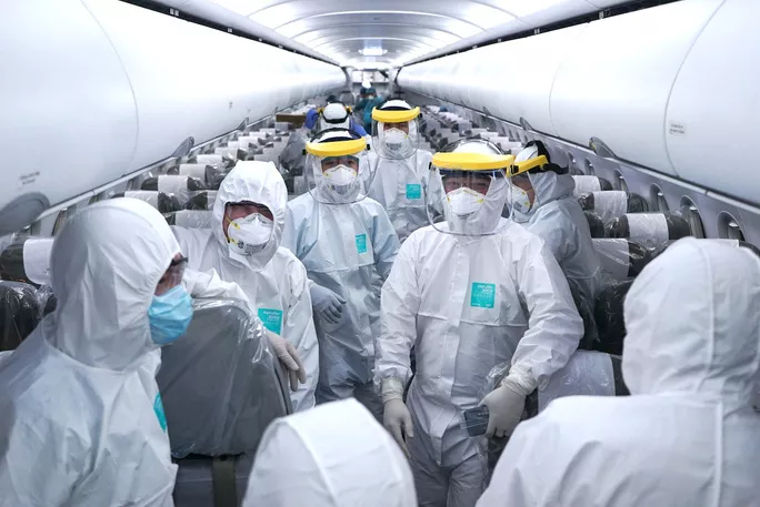 Đưa người Việt nhiễm Covid-19 từ Guinea Xích Đạo về như thế nào? ảnh 1