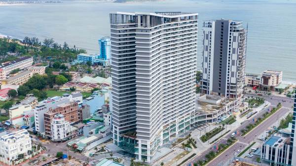 Toàn cảnh tòa tháp đôi FLC Sea Tower trên cung đường biển đẹp nhất Quy Nhơn ảnh 1