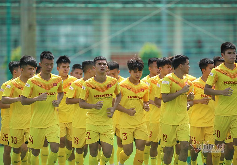 U22 Việt Nam luyện quân: Thầy Park chọn mặt gửi vàng ảnh 2