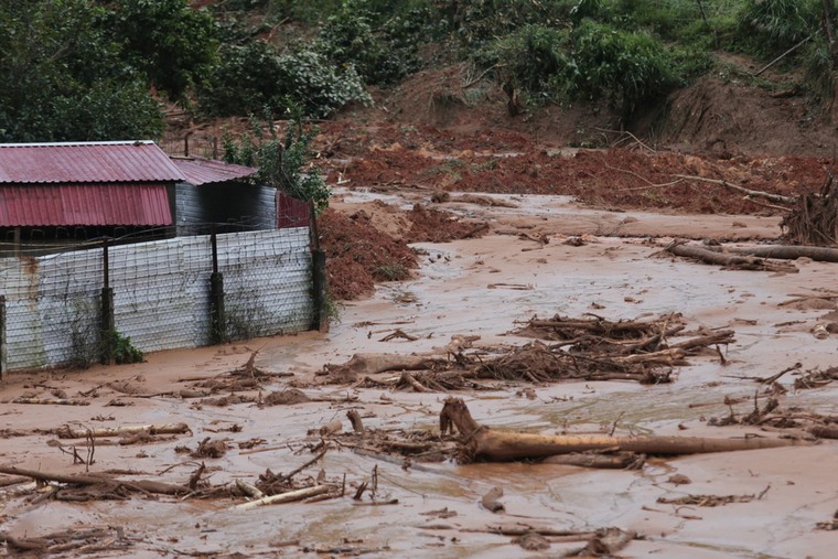 Hiện trường khu vực sạt lở vùi lấp 22 chiến sĩ của Đoàn 337 ảnh 2