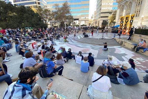 Biểu tình hậu bầu cử xảy ra nhiều nơi ở Mỹ ảnh 7