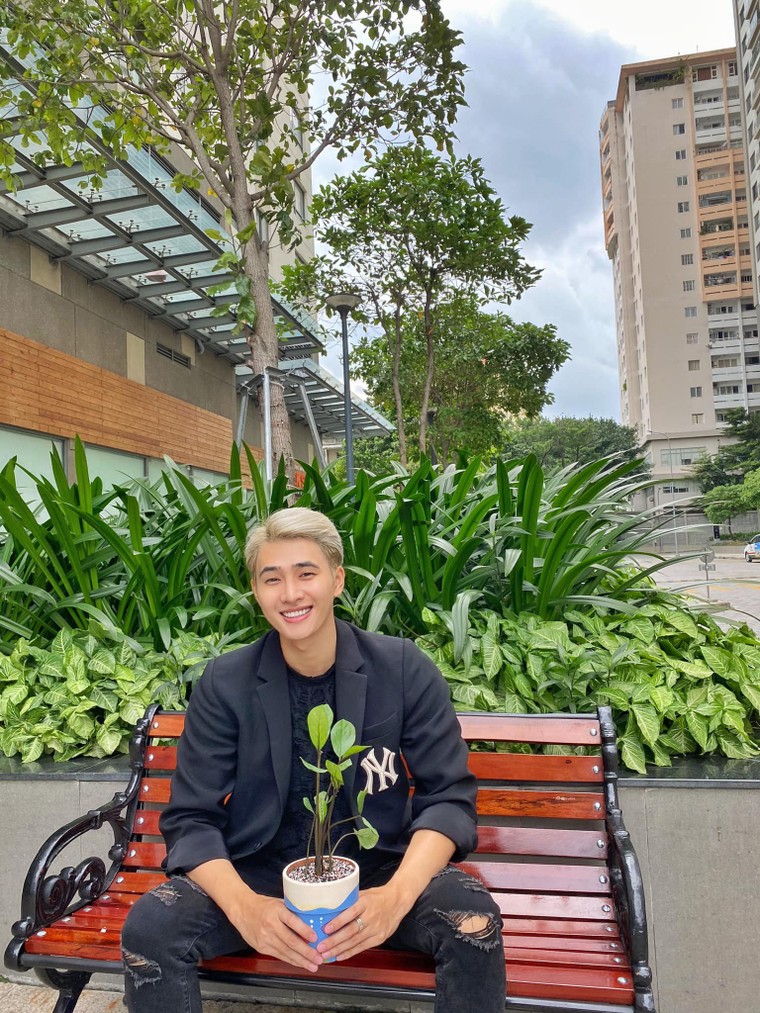 Mạng xã hội bỗng chốc 'xanh rì' với chiến dịch 'Triệu cây vươn cao cho Việt Nam xanh' ảnh 1