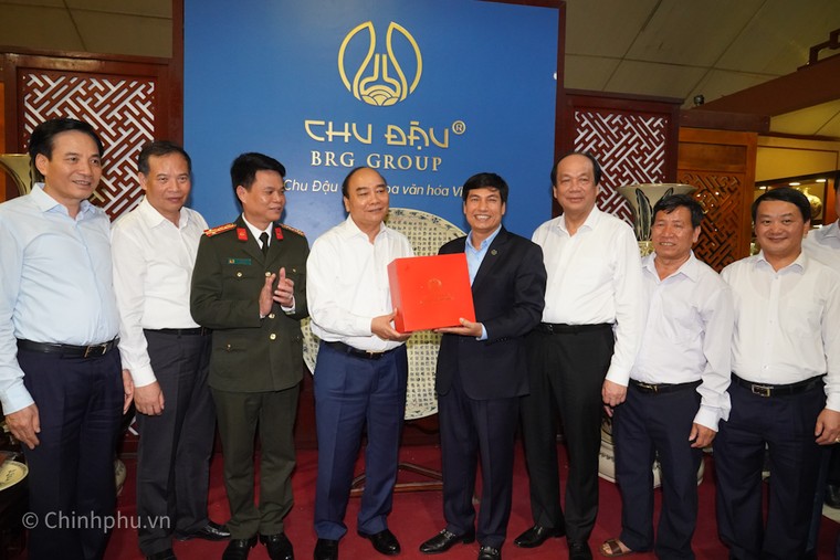 Thủ tướng Nguyễn Xuân Phúc: Không dựa vào dân thì khó phát triển đất nước ảnh 6