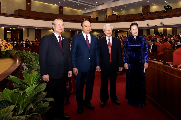 Chùm ảnh: Trọng thể khai mạc Hội nghị Trung ương 14 ảnh 1