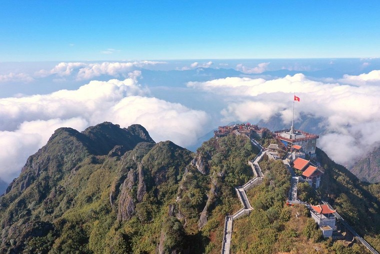 Sun Group lọt top 4 doanh nghiệp bất động sản có môi trường làm việc tốt nhất 2021 ảnh 3