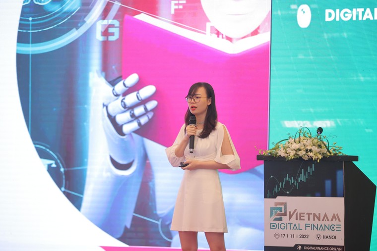 Viettel Solutions giới thiệu giải pháp kết hợp Robot và Trí tuệ nhân tạo tại Hội thảo Tài chính số ảnh 1