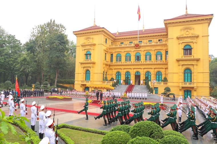 Thủ tướng Phạm Minh Chính chủ trì lễ đón chính thức, hội đàm với Thủ tướng Cộng hòa Czech Petr Fiala ảnh 2