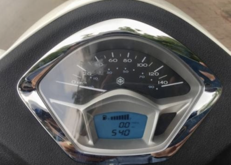 Cầm 60 triệu đi mua xe ga, chọn Honda Airblade hay Piaggio Liberty? ảnh 4