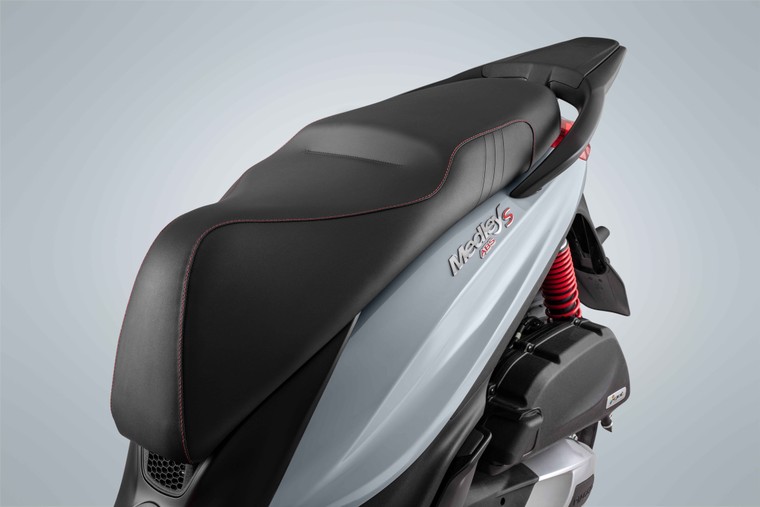 Piaggio Việt Nam ra mắt Piaggio Medley 2020 - Thiết kế mới công nghệ mới ảnh 4