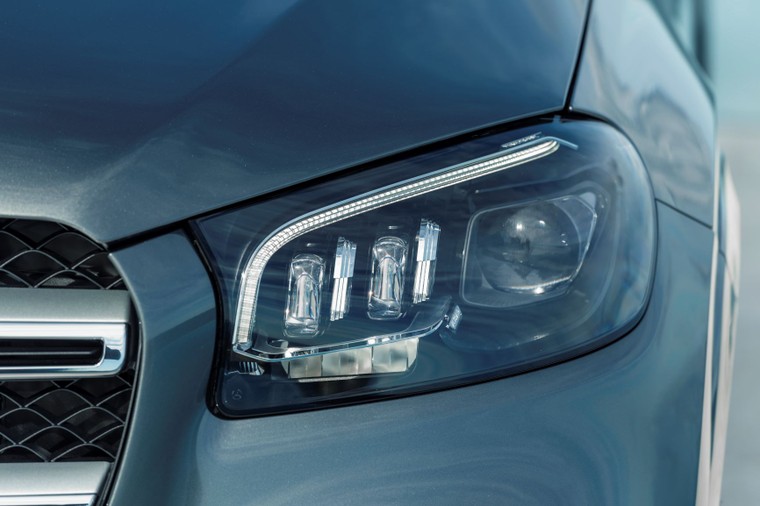 Mercedes Benz Việt Nam ra mắt 7 mẫu xe mới, bao gồm C180 và E180 ảnh 33