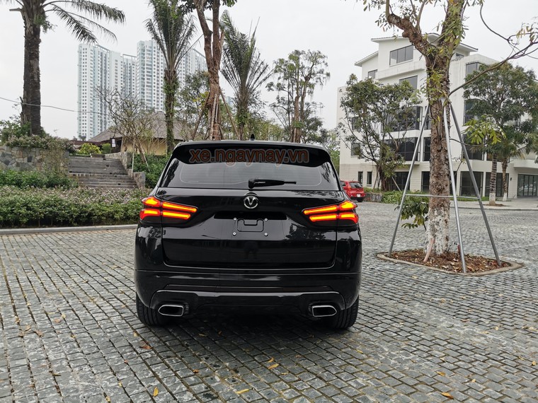 Brilliance V7 - Mẫu xe do BMW liên doanh sản xuất tại Trung Quốc đã xuất hiện ở Việt Nam ảnh 3