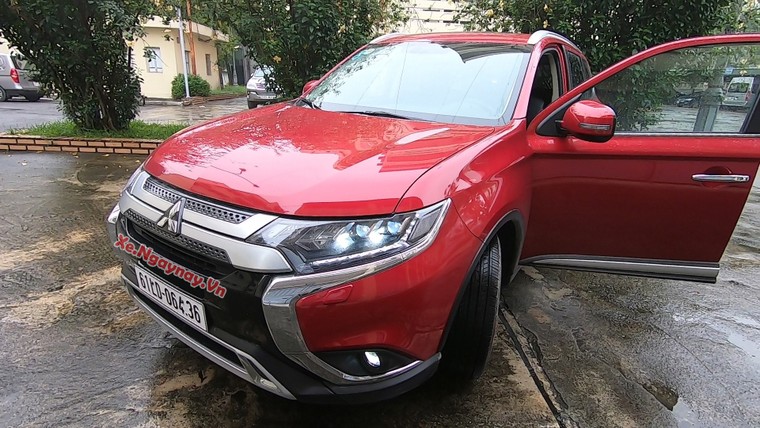 Đánh giá Mitsubishi Outlander 2020 - bản nâng cấp phù hợp cho gia đình ảnh 2