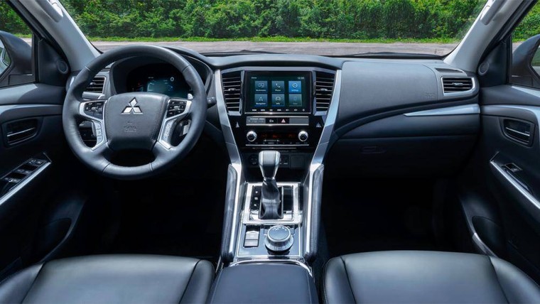 Bắt gặp Mitsubishi Pajero Sport 2020 tại Việt Nam ảnh 4