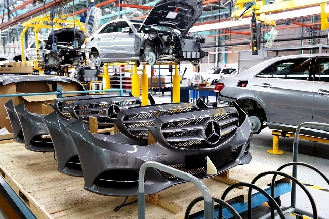 Ô tô trong nước được giảm 50% lệ phí trước bạ ảnh 1