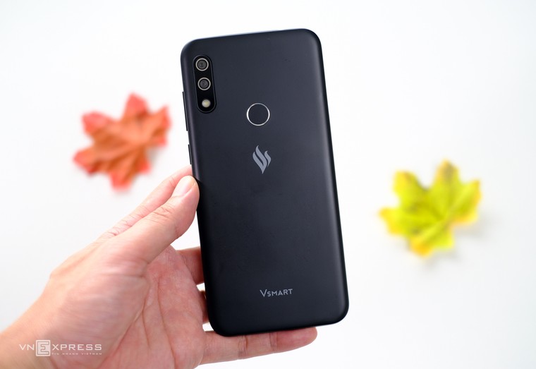 Mở hộp Vsmart Star 4 giá 2,2 triệu đồng ảnh 1