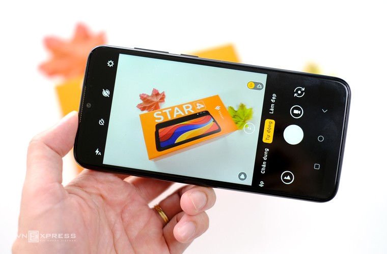 Mở hộp Vsmart Star 4 giá 2,2 triệu đồng ảnh 2