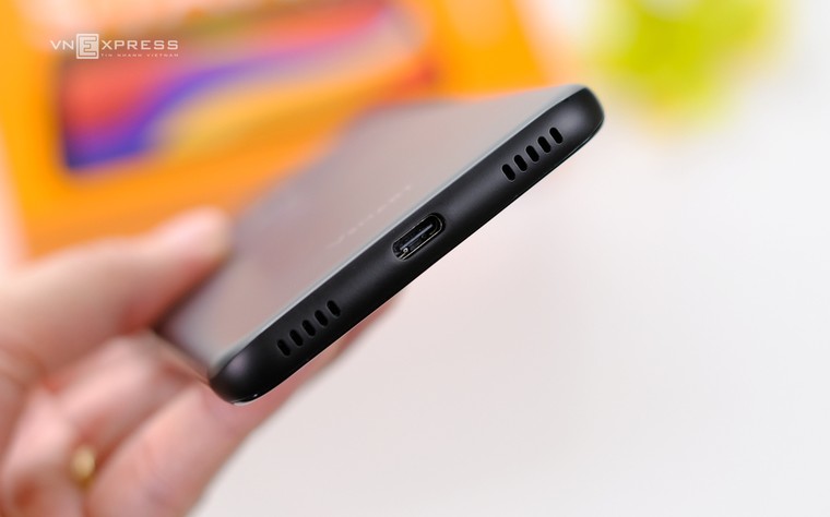 Mở hộp Vsmart Star 4 giá 2,2 triệu đồng ảnh 4