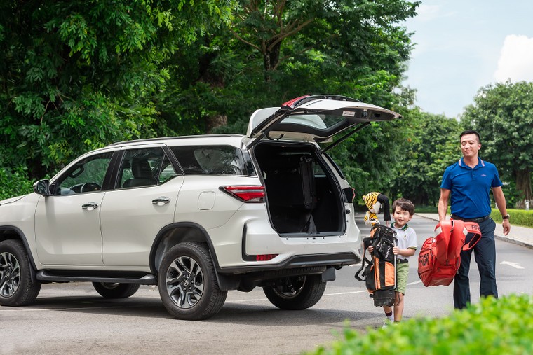 Toyota Việt Nam giới thiệu Fortuner 2020, bổ sung thêm 2 phiên bản đặc biệt ảnh 7