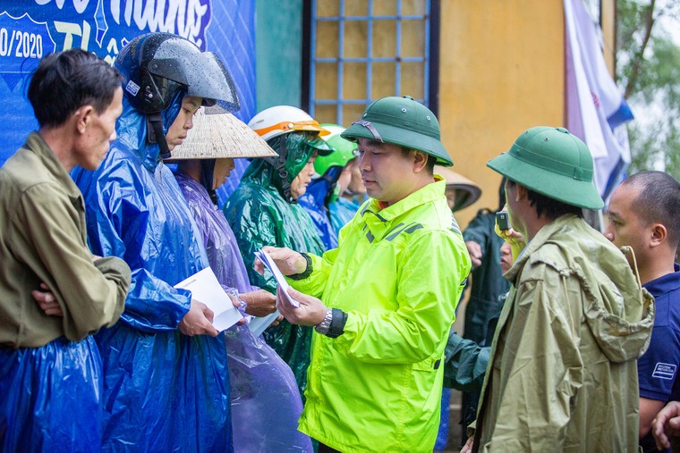 TC Motor - Hướng về miền Trung thân yêu! ảnh 2