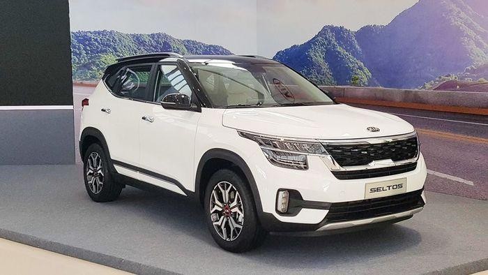 Kia Seltos và Corolla Cross đe dọa 'ngôi vương' của Hyundai Kona ảnh 2