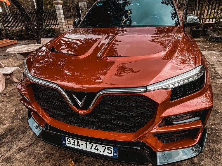 Vinfast Lux SA 2.0 độ body cực độc ảnh 2