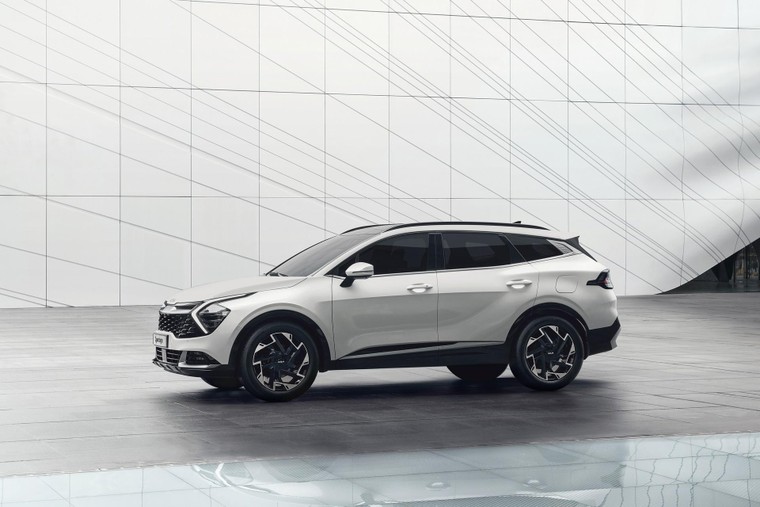 Kia Sportage 2022 ra mắt với kiểu dáng mới táo bạo, nội thất được cải tiến ảnh 1