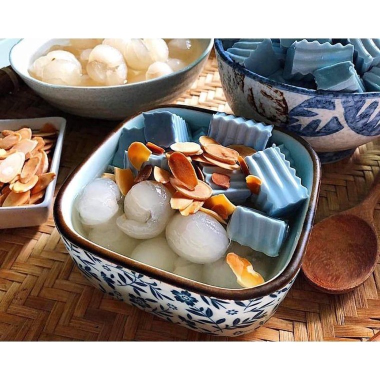 Tập tành nấu chè làm bánh ra dáng cô nàng nội trợ những ngày siêng năng tại nhà ảnh 2