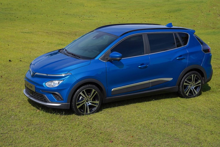 Ngắm chi tiết VinFast VFe34 vừa ra mắt ảnh 4