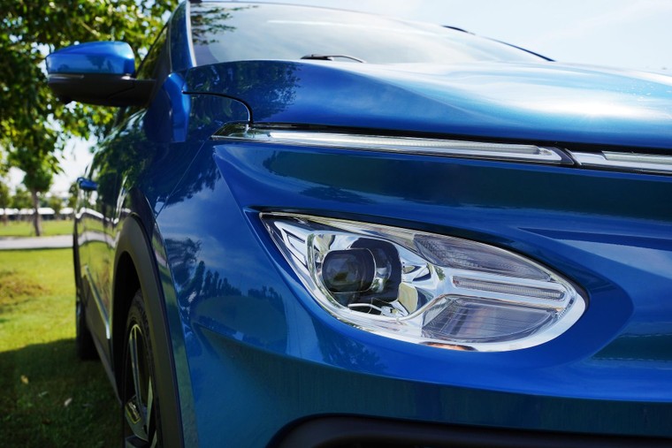 Ngắm chi tiết VinFast VFe34 vừa ra mắt ảnh 10