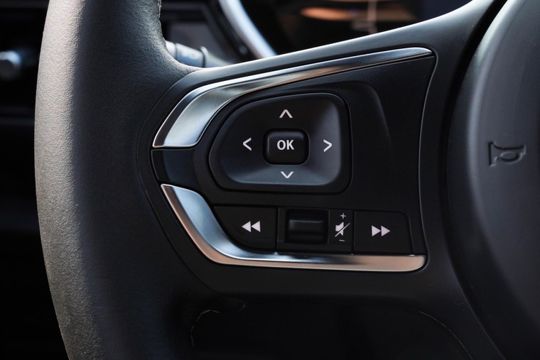 Ngắm chi tiết VinFast VFe34 vừa ra mắt ảnh 23