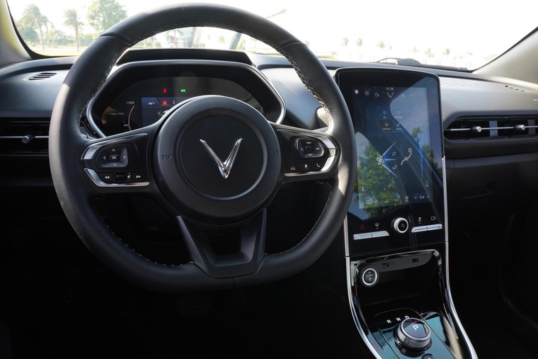 Ngắm chi tiết VinFast VFe34 vừa ra mắt ảnh 24