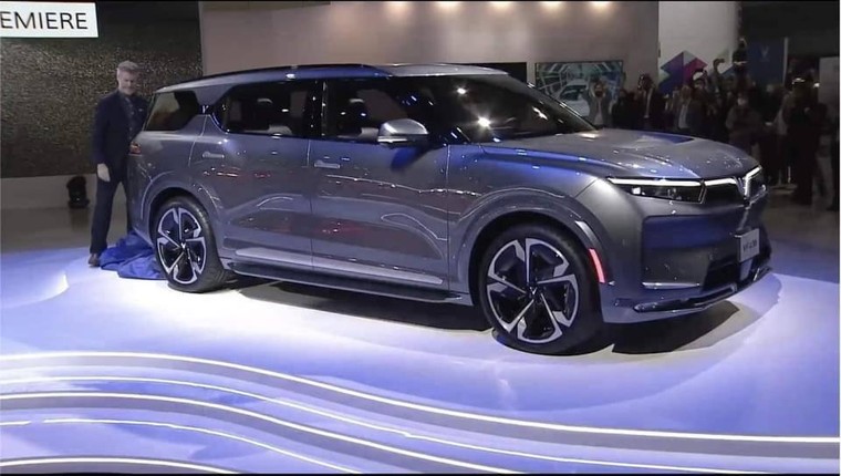 VinFast ra mắt thương hiệu xe điện tại Los Angeles Auto Show 2021 ảnh 3