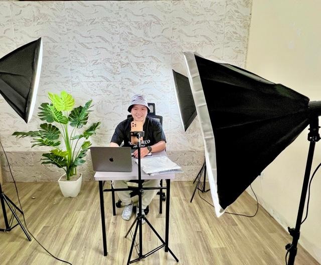 Một nhà bán hàng tăng trưởng 500% và “cháy hàng” nhờ livestream TMĐT ảnh 1