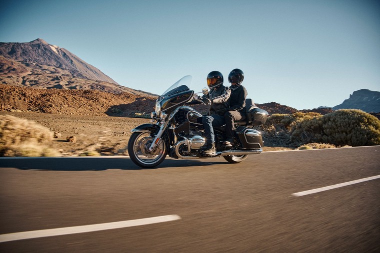 BMW giới thiệu 2 mẫu touring mới tại Việt Nam giá gần 1,3 tỷ Đồng ảnh 5