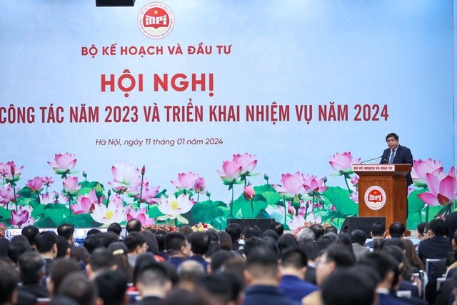 Thủ tướng dự Hội nghị tổng kết năm 2023, triển khai nhiệm vụ năm 2024 của Bộ KH&ĐT ảnh 3