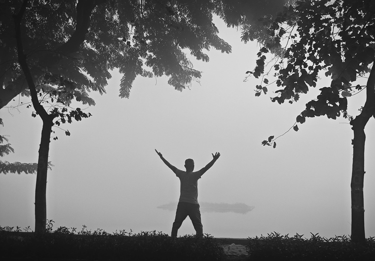 Hà Nội mù sương trong ngày tiễn ông Công ông Táo về trời ảnh 3