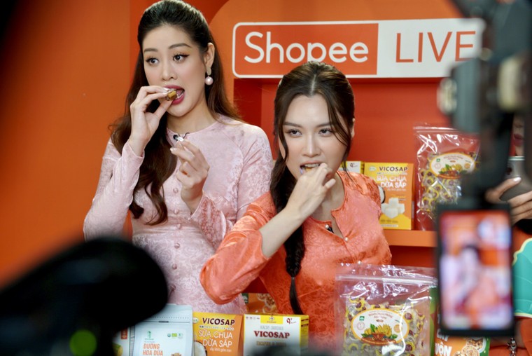 Nhà báo Vũ Kim Hạnh nhấn mạnh tầm quan trọng của kể chuyện khi bán hàng livestream ảnh 2