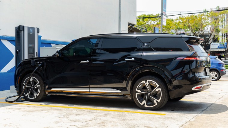 V-Green hợp tác lắp trạm sạc xe điện tại hệ thống Saigon Co.op ảnh 1