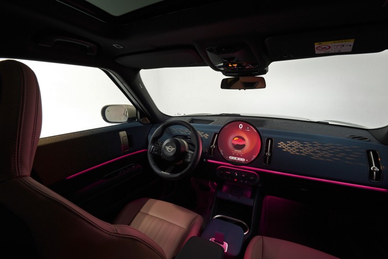 MINI Countryman hoàn toàn mới ra mắt tại Việt Nam ảnh 2